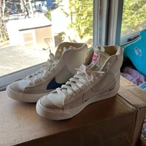 Nike blazer mid kids 3.5